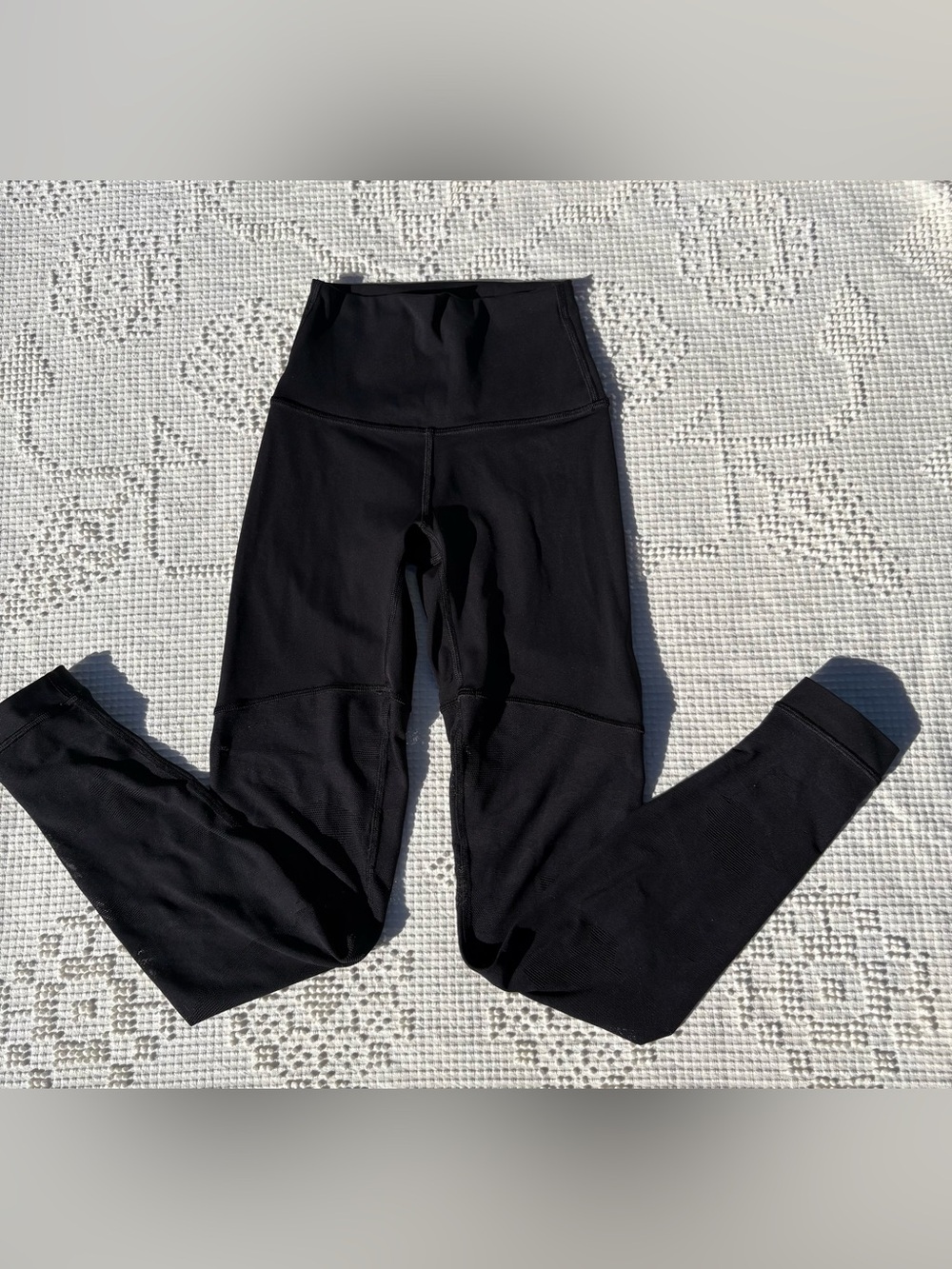 lululemon Women’s Black High-Waist Performance Leggings- Size 2